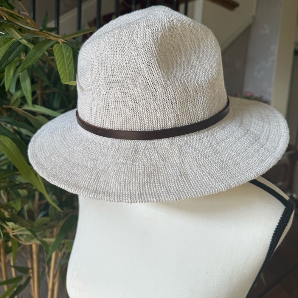 ANTHROPOLOGY ladies, cream colored hat with leather trim NWOT - Picture 5 of 9